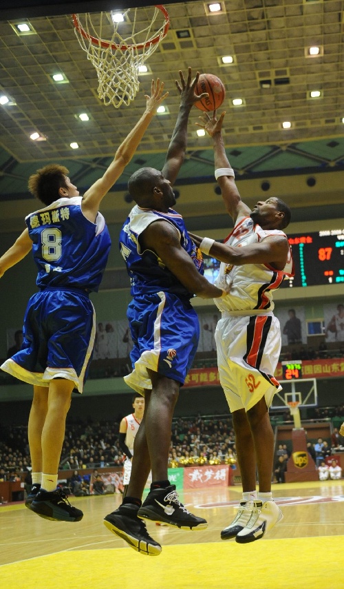 江苏队意外受挫,客场失利遭遇突发困境的简单介绍 江苏队意外受挫,客场失利遭遇突发困境的简单介绍