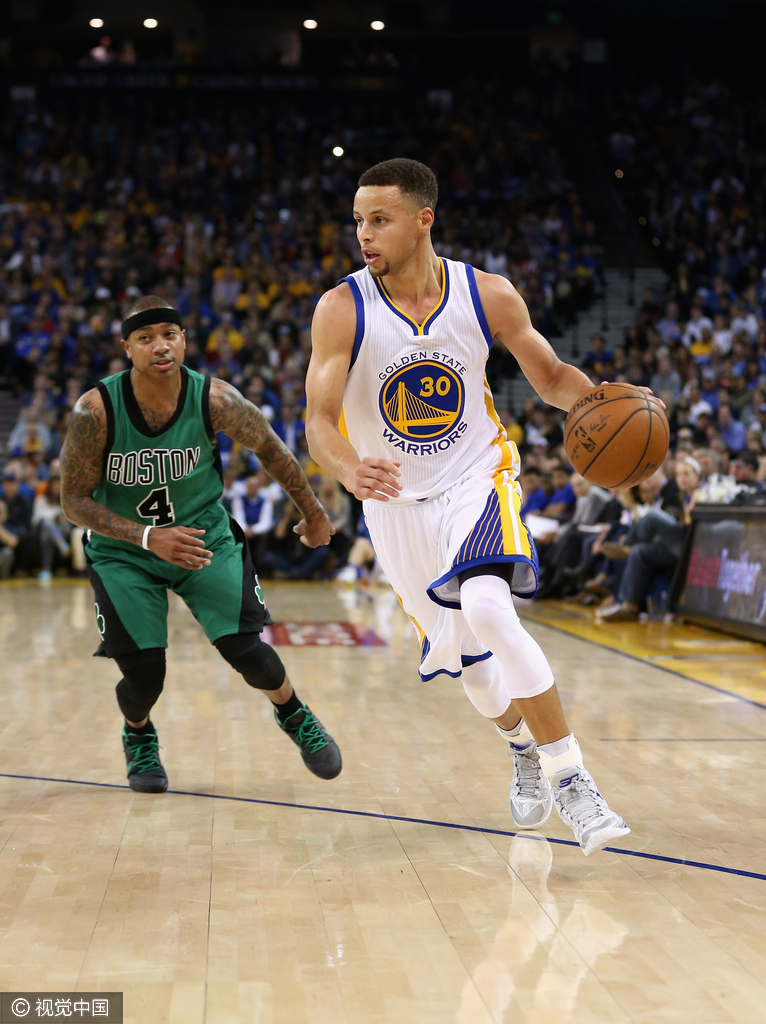 开云体育在线-关于谢尔顿再现单节神奇表现，绿衫军连胜的信息