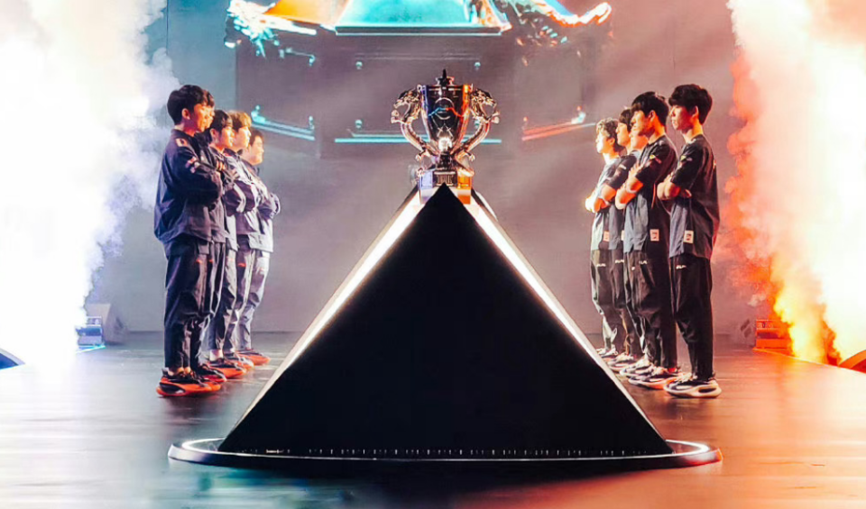 关于EDG战胜IG，Scout中路完美发挥的信息