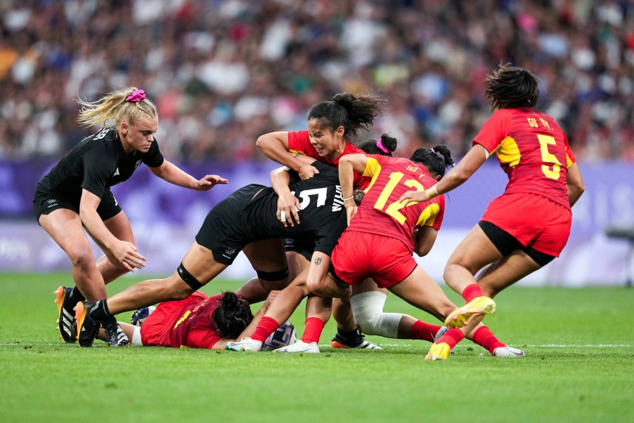 开云体育下载-加拿大女子曲棍球队大比分获胜，力压对手进入总决赛