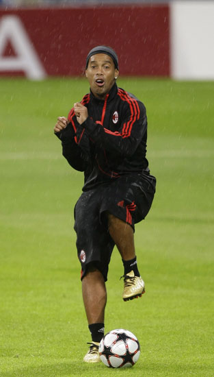 AC米兰教练组训练模式调整,备战状态调整完毕的简单介绍 AC米兰教练组训练模式调整,备战状态调整完毕的简单介绍