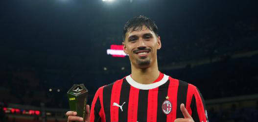 开云体育中国-AC米兰新星崭露头角意甲球场上风光无限的简单介绍