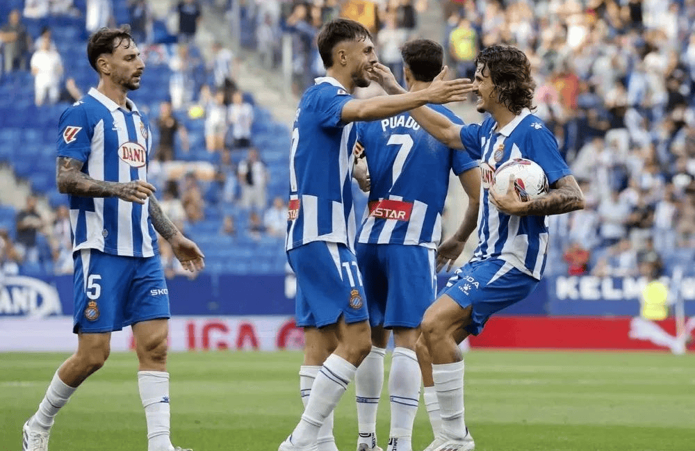 阿拉维斯连续两轮未尝胜绩,球队面临保级压力的简单介绍 阿拉维斯连续两轮未尝胜绩,球队面临保级压力的简单介绍