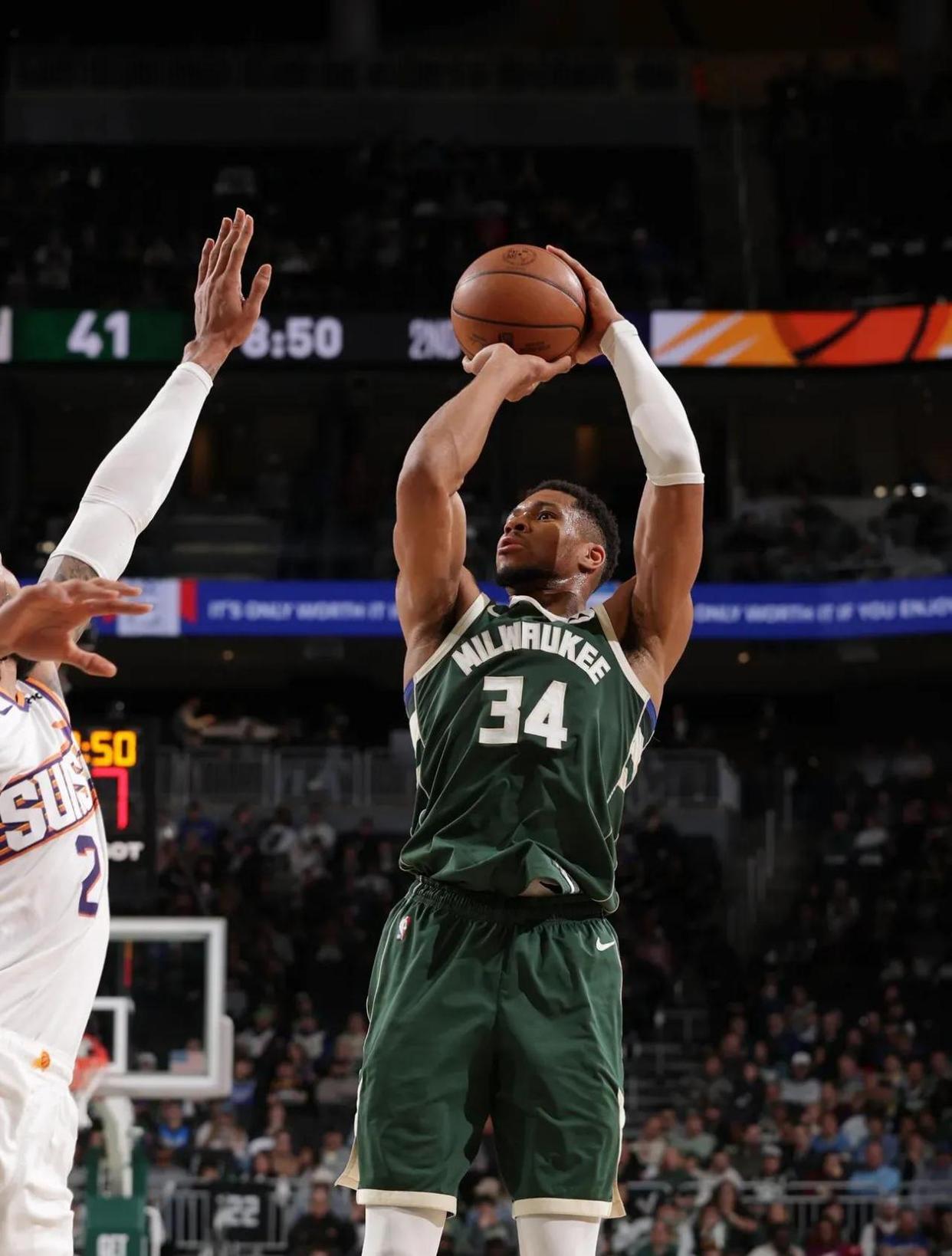 -小牛遭到掘金逆袭，灰熊一度领先失利的简单介绍