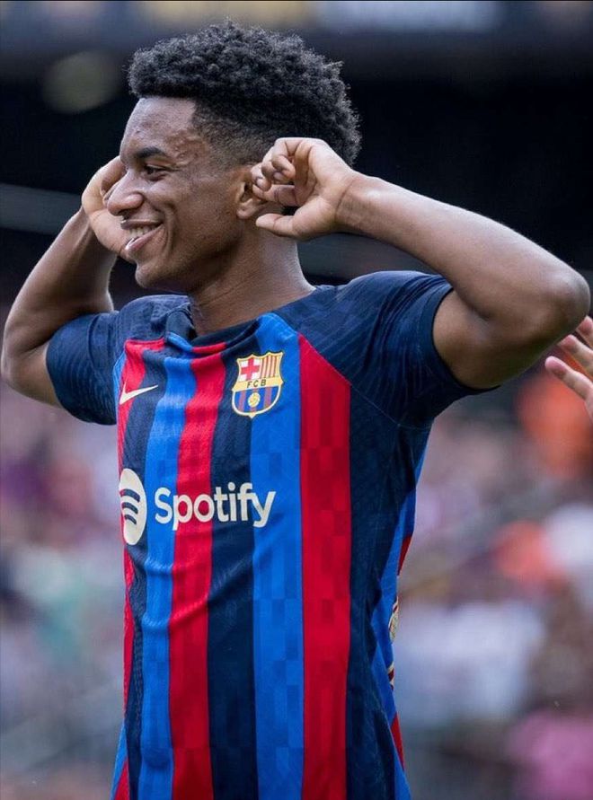 瓦伦西亚惊天逆转，晋级在望的简单介绍