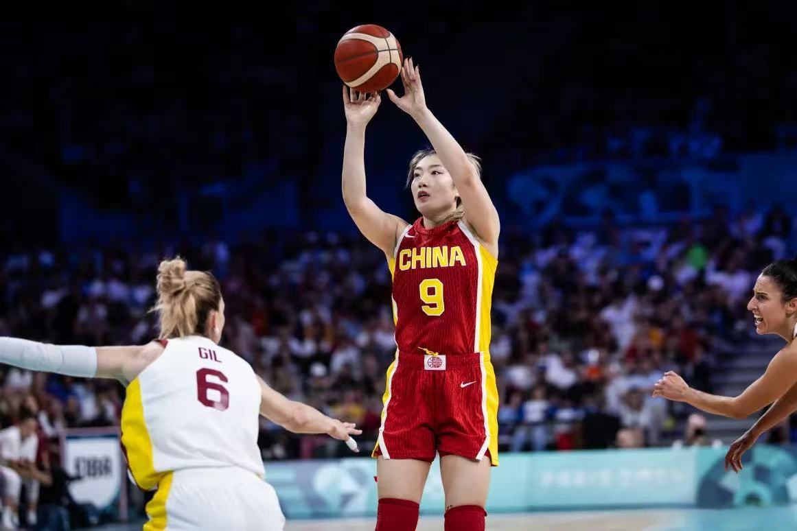 体育精神闪耀!女子队伍踢出真实技术与激情的简单介绍 体育精神闪耀!女子队伍踢出真实技术与激情的简单介绍