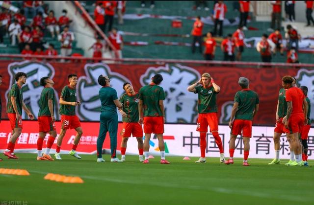 亚洲足球赛场上发生巨大转折 亚洲足球赛场上发生巨大转折