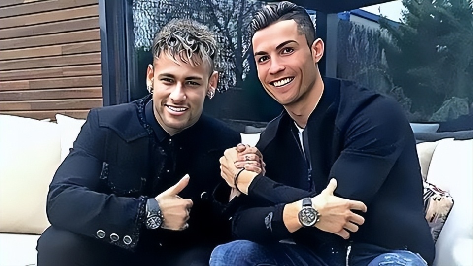 美洲杯焦点战:C罗vs内马尔,击败引发赛后采访的简单介绍 美洲杯焦点战:C罗vs内马尔,击败引发赛后采访的简单介绍