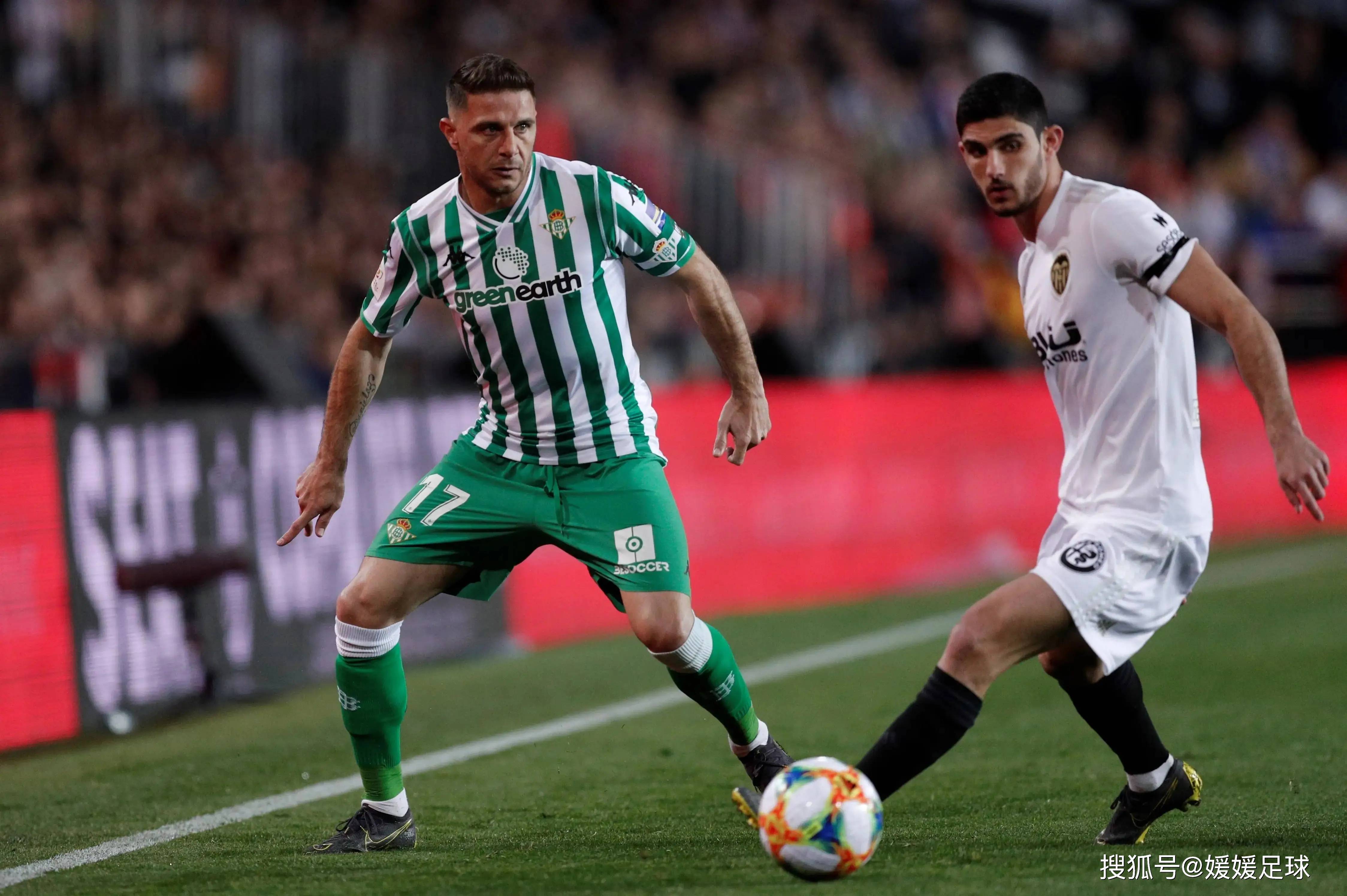 开云平台-足球顶级联赛战局紧张，球队备战未来比赛