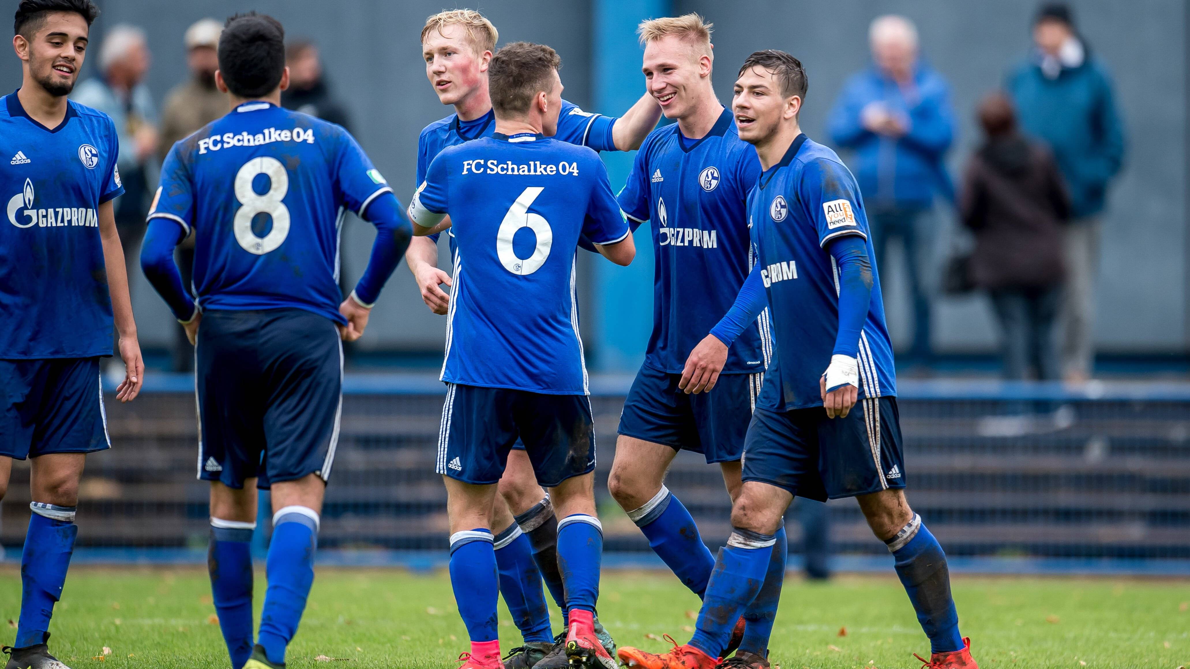 柏林赫塔守卫主场,成功击败对手 柏林赫塔守卫主场,成功击败对手