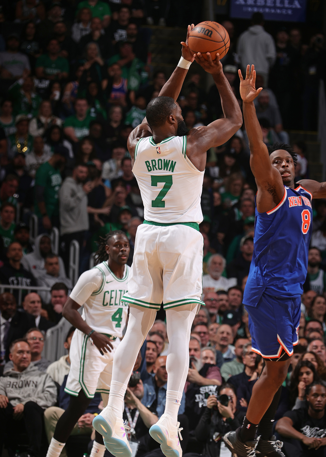 老鹰击败尼克斯晋级东部决赛