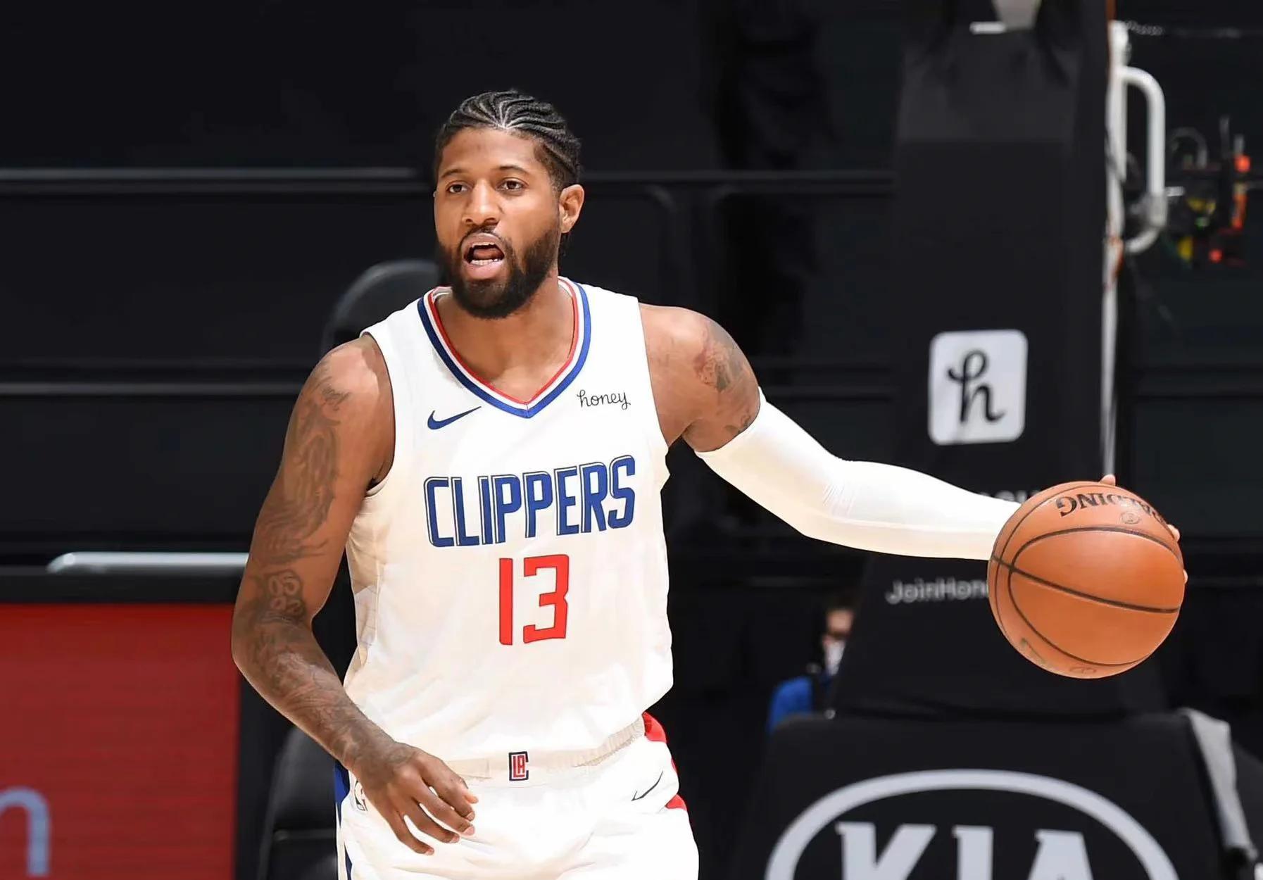 76人横扫黄蜂，取得两连胜