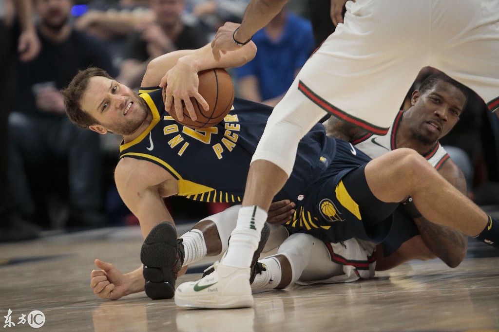 步行者击败雄鹿，维克托-奥拉迪波大放异彩的简单介绍