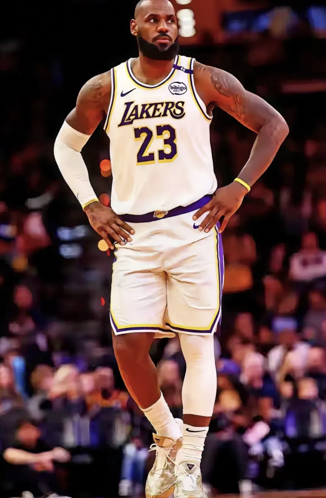 -湖人击败国王，轻松取胜