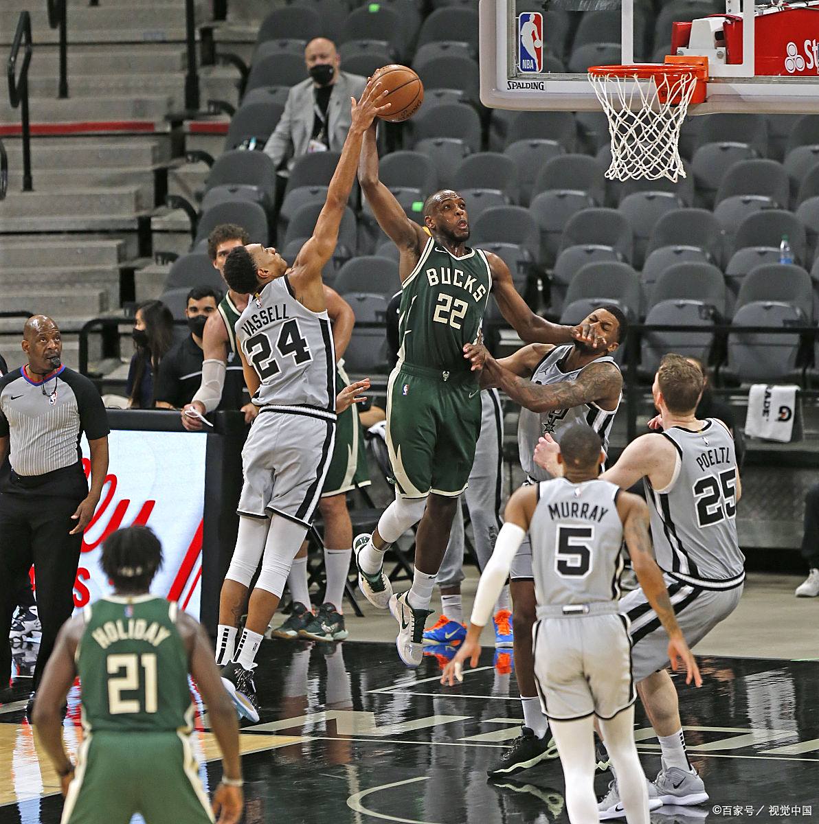 开云官网-公牛击败雄鹿，迎来一场胜利