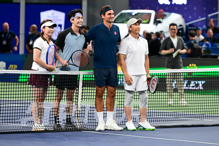 关于西班牙网球队鏖战世界网球队，费德勒关键制胜的信息