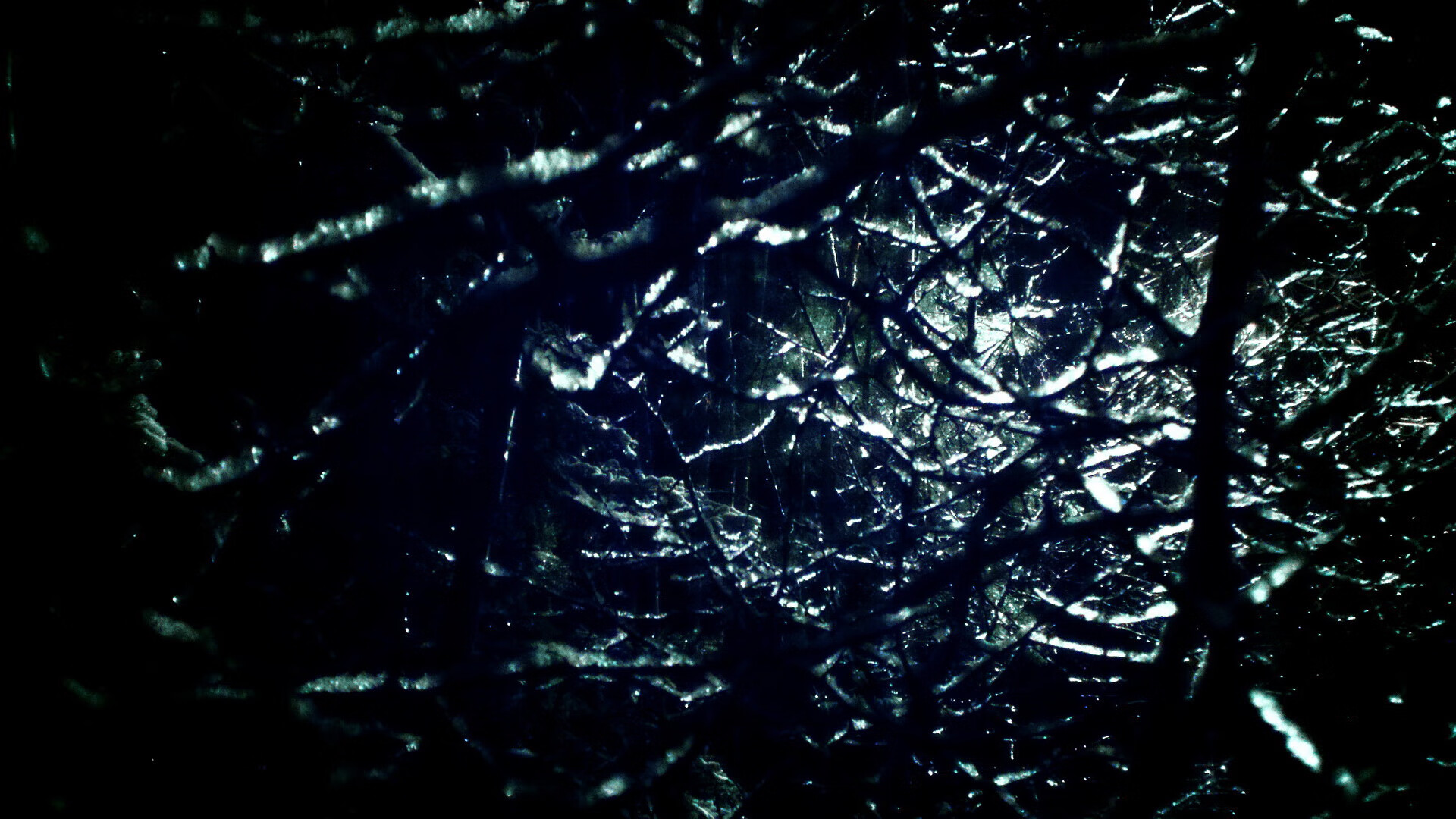 铁血与利刃，当团队之盾锁死狂沙，个人之剑刺破争冠迷雾