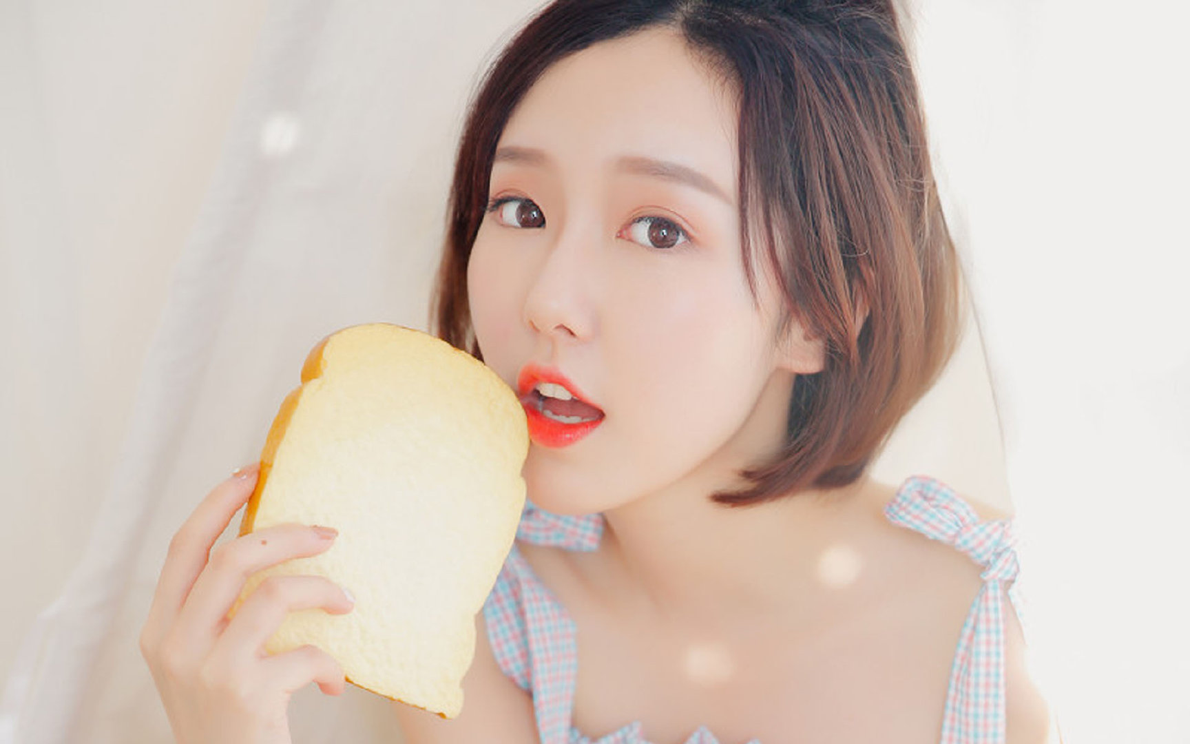 开云APP-无名之辈的逆袭，努涅斯一箭穿心，安哥拉击沉黄色潜水艇