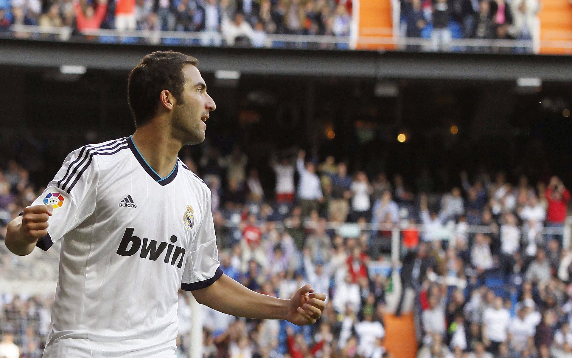 末节封神!乔治率快船在窒息防守中夺走胜利,点燃总冠军梦想