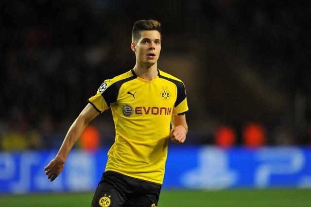 德甲争冠战之夜，奥亚尔萨瓦尔贡献制胜表现